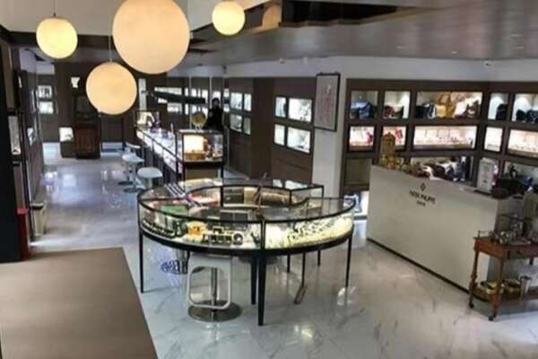 巩留县寄卖奢侈品店